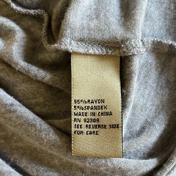 DG2 gray soft, top with belted design in front. Size Small - Picture 7 of 7